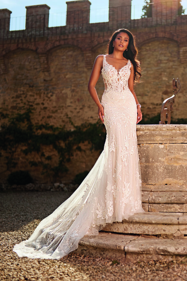 PU25528-2c Tres Chic PU 25528
