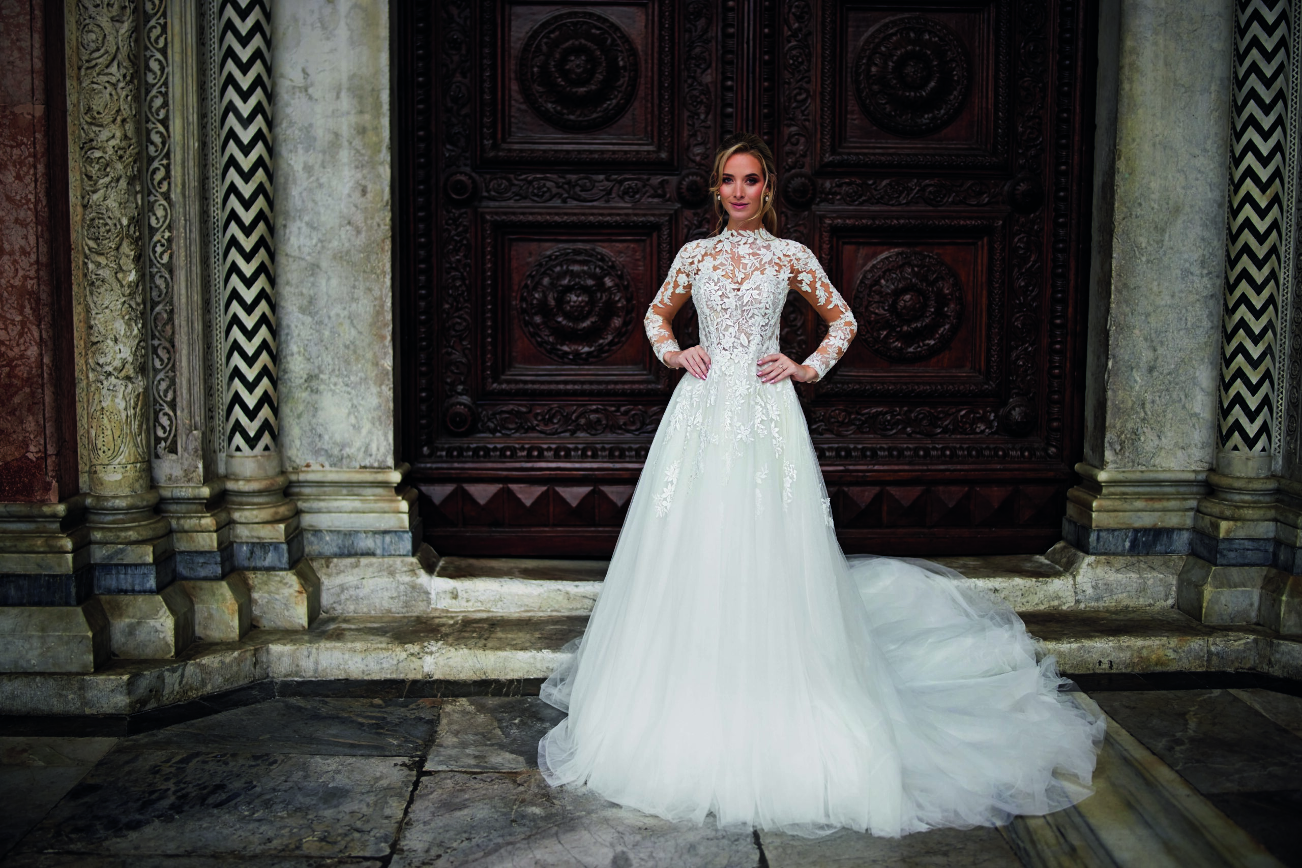 Tres Chic TC 25218