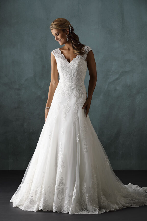 Tres Chic 8253