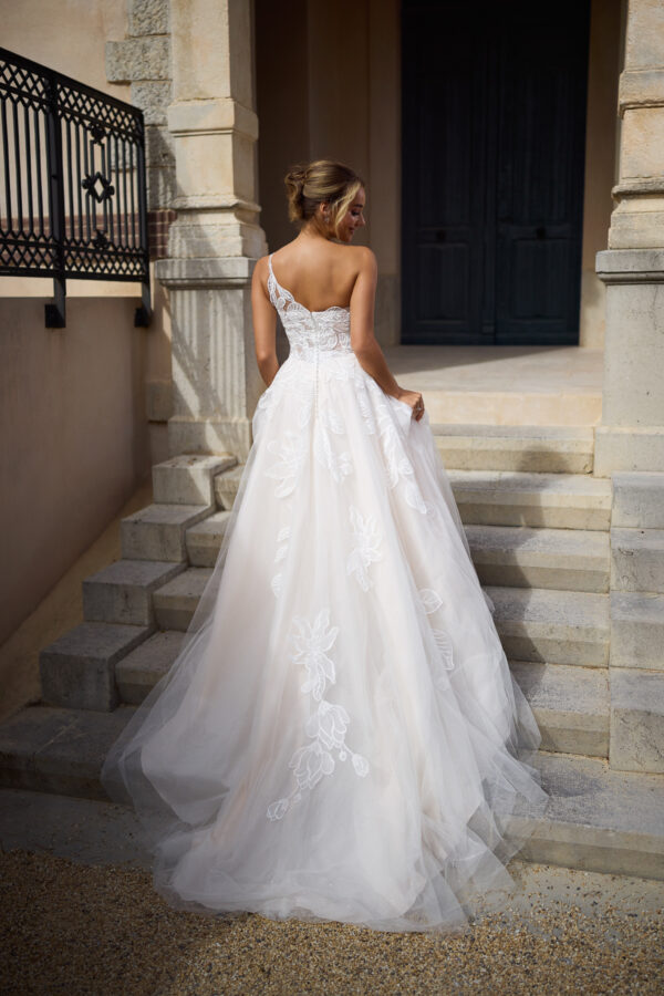 27202b Tres chic 27202