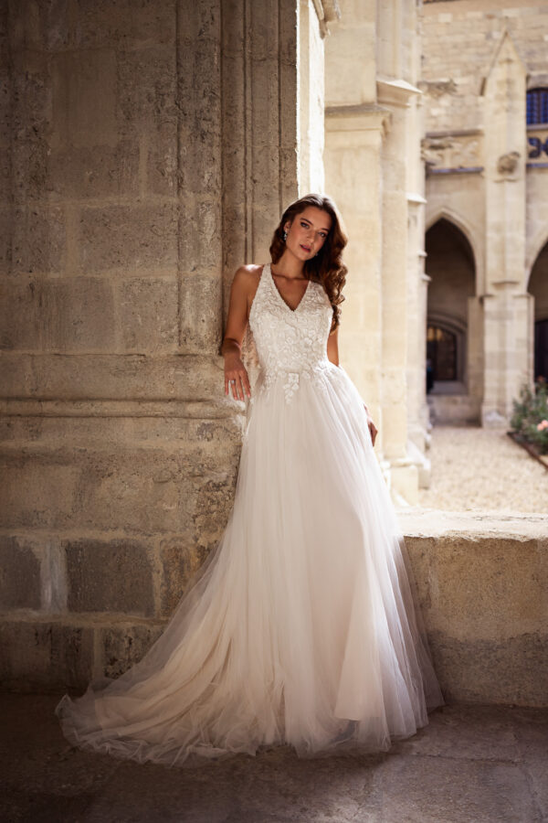 Tres Chic 27608