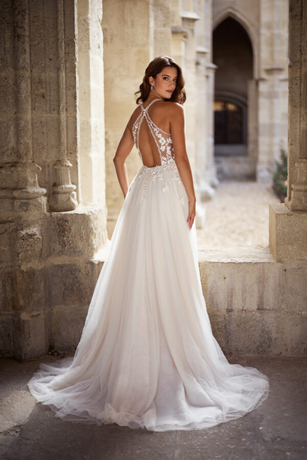 Tres Chic 27608