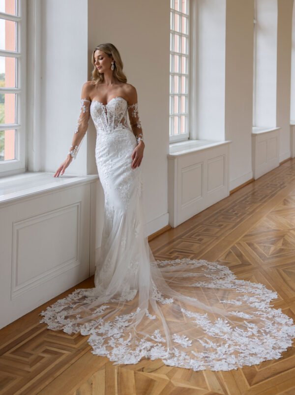 De-Luxe-10023_12A2557-Edit Diane Legrand: Deluxe 10023
