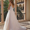 azuree flora. alijn trouwjurk met plunge neckline